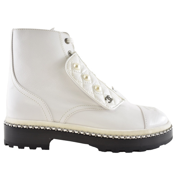 Chanel 18K White Pearl CC Chain Around Combat Lace Up Tie Ankle Short Boots 37 - Picture 1 of 15